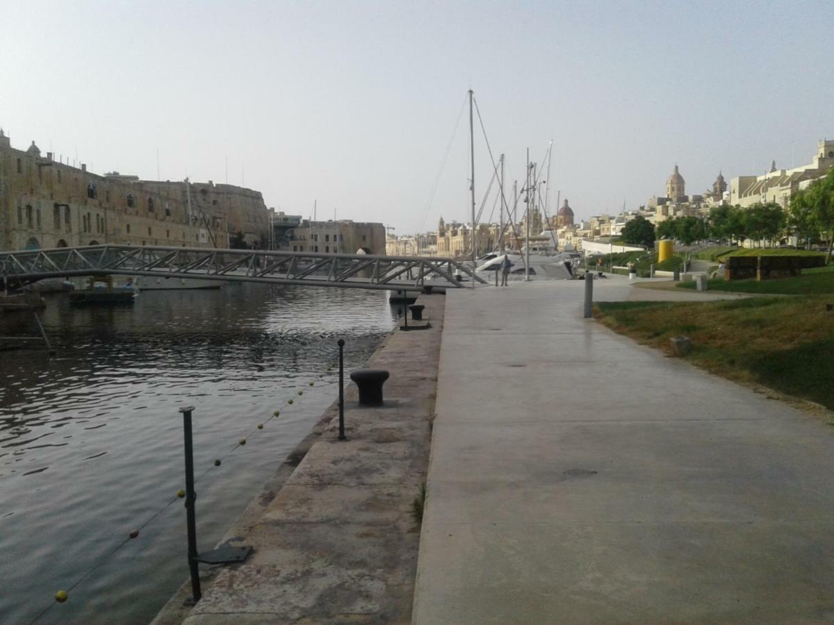 Вилла Townhouse Cospicua , Экстерьер фото